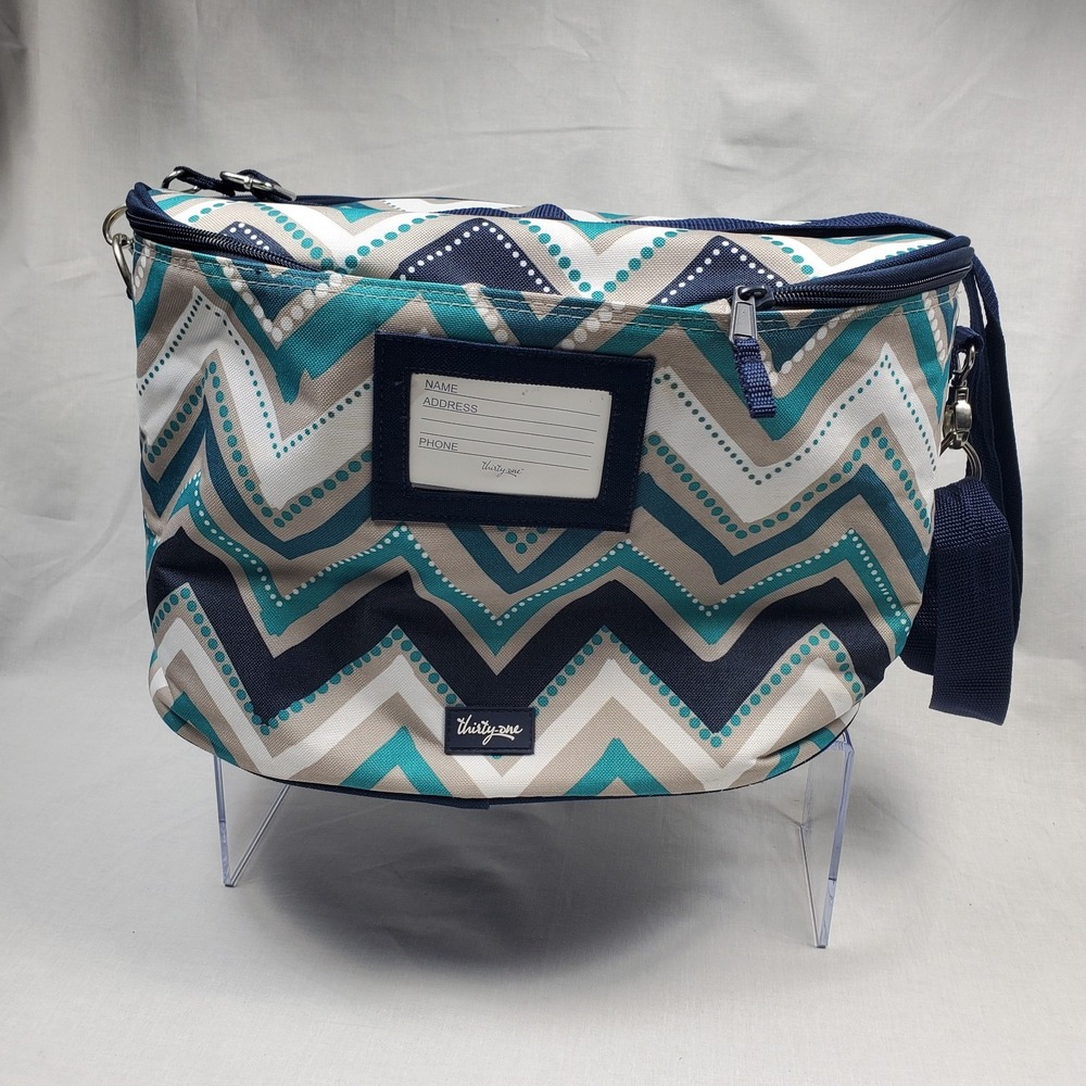 Thirty One Family Fun Thermal Insulated Picnic Cooler Tote Dotty Chevron